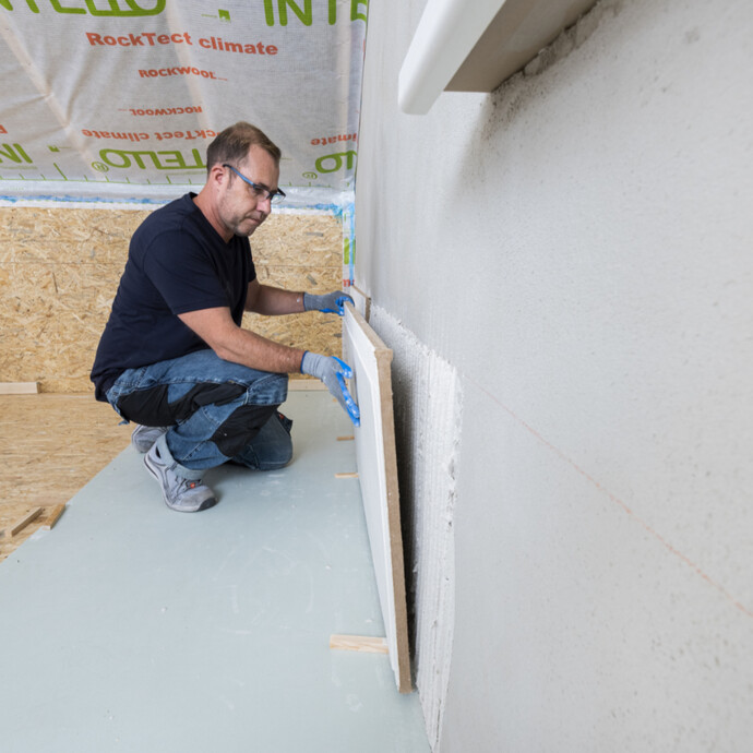 Klimaboard Trockenputz an die Wand kleben